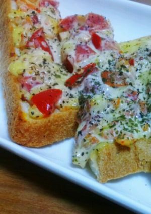 エビとトマトのおつまみトースト-レシピのメイン写真