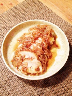 鶏むね肉ロール〜和風玉ねぎソース〜-レシピのメイン写真