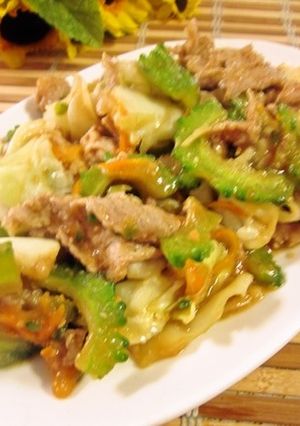 ゴーヤ入り野菜と豚肉の味噌炒め-レシピのメイン写真