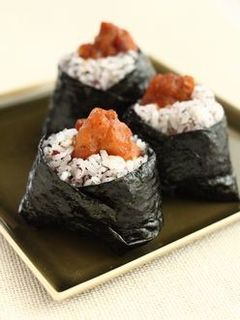 天むすじゃないよ!?鶏の唐揚げおむすび-レシピのメイン写真