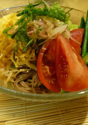オクラとトマトのサラダ蕎麦☆夏のランチに-レシピのメイン写真