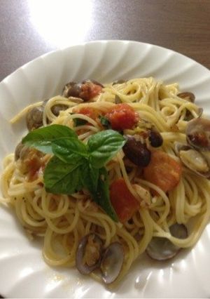 アサリとトマト。フレッシュバジルのパスタ-レシピのメイン写真