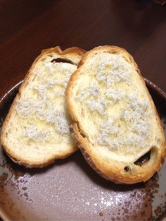 フランスパンのシラスバタートースト-レシピのメイン写真
