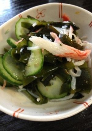 カニかまとワカメの酢の物-レシピのメイン写真