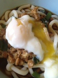 納豆温泉卵うどん-レシピのメイン写真