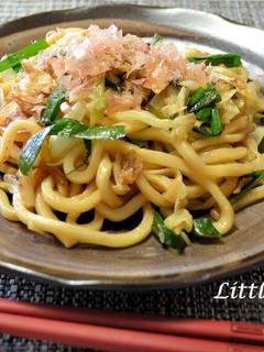 時短&おいしい!ニラ入り焼きうどん-レシピのメイン写真