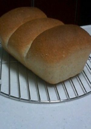 豆腐と全粒粉のヘルシーパン-レシピのメイン写真