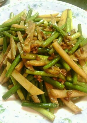 にんにくの芽とじゃがいも☆カレー炒め-レシピのメイン写真