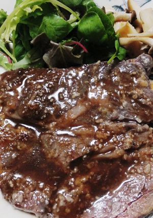 安いお肉で！柔らか塩麹ステーキ-レシピのメイン写真