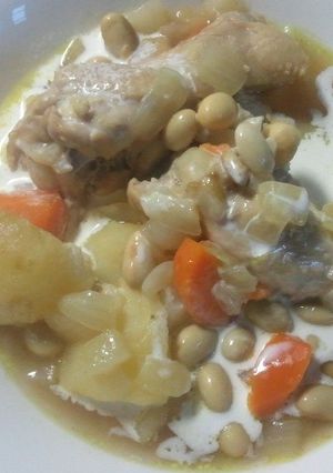 エスニックな鶏肉と大豆の煮込み-レシピのメイン写真