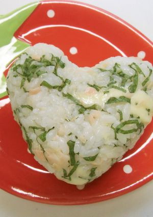 ♡おにぎり♡鮭しそチーズ-レシピのメイン写真