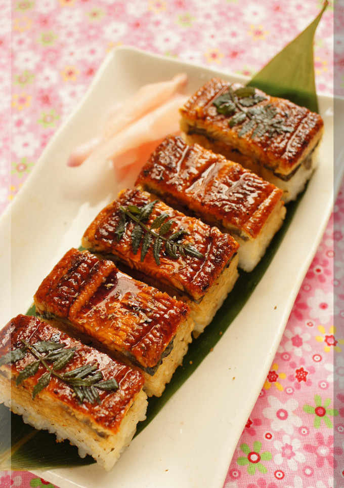 * 土用の丑の日 ♥ うなぎの押し寿司♪-レシピのメイン写真