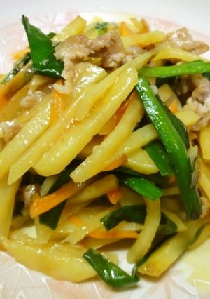 新じゃがとニラの炒め物-レシピのメイン写真