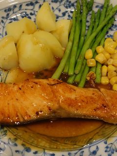 北海道食材満載、鮭のレモンバター醤油焼き-レシピのメイン写真