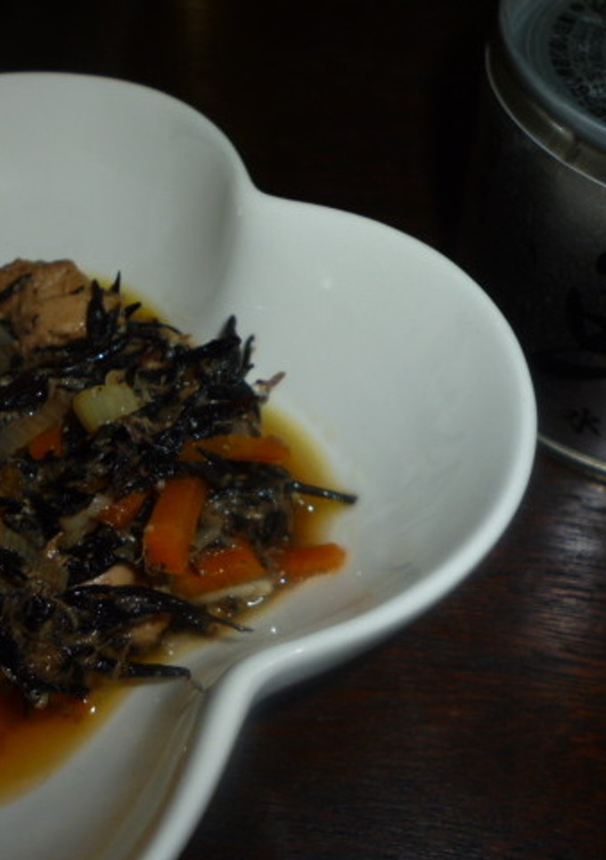 サバの水煮缶とひじきの煮物-レシピのメイン写真