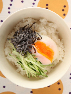 塩昆布×きゅうりdeサッパリ温玉丼-レシピのメイン写真