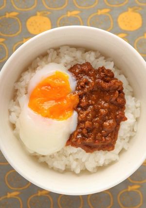 温玉キーマカレー丼 CanCam-レシピのメイン写真
