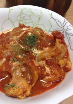 トマト缶で鶏肉煮込み、残りはリゾットに＊-レシピのメイン写真