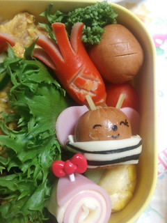 キャラ弁 コロコロウィンナーのハチさん-レシピのメイン写真