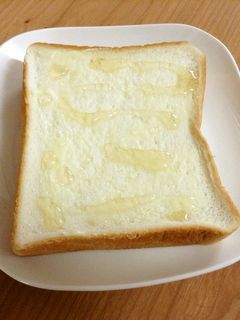 食パンにはちみつ☆-レシピのメイン写真
