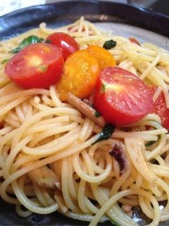 トマトと塩辛のバジルスパゲッティ-レシピのメイン写真