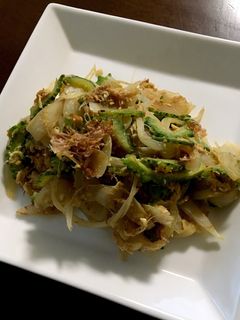 ゴーヤと玉ねぎの卵炒め-レシピのメイン写真
