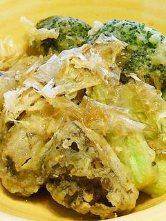 ブロッコリーの天ぷら♪冷天つゆかけました-レシピのメイン写真
