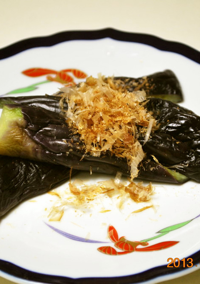 簡単♪皮も食べましょ、レンジで焼き茄子-レシピのメイン写真