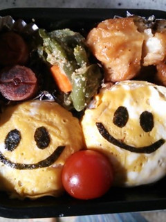 息子のお弁当1 ~スマイルおにぎり~-レシピのメイン写真