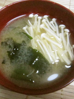 えのきとわかめの味噌汁-レシピのメイン写真