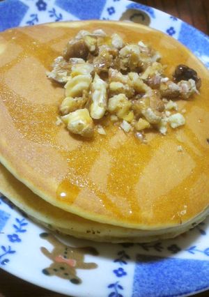 ホットケーキ（メープル＆クルミ）-レシピのメイン写真