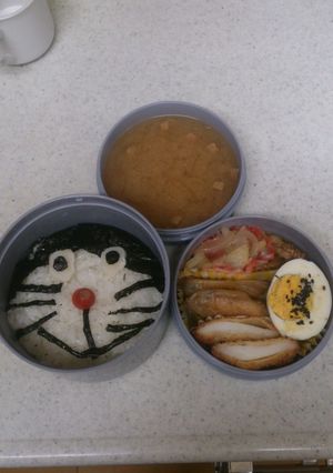 キャラ弁！黒いドラえもん弁当-レシピのメイン写真