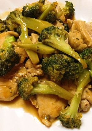 鶏むね肉とブロッコリーの炒め物-レシピのメイン写真