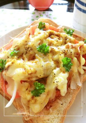 完熟トマト＆新玉葱のお好みカレートースト-レシピのメイン写真