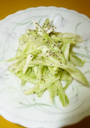 ✿セロリのささがきサッパリサラダ✿-レシピのメイン写真