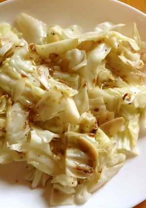 夏バテ予防に❤にんにくキャベツ炒め-レシピのメイン写真