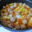 肉団子とキャベツのトマト味煮込み