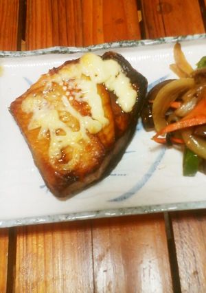 アレンジ焼き魚マヨを乗せて焼くだけで?!-レシピのメイン写真