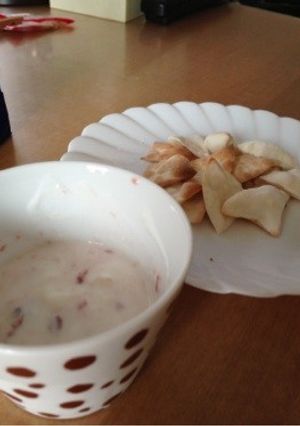 餃子の皮でチップス プラスソース-レシピのメイン写真