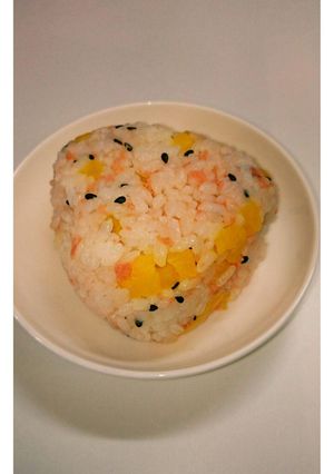 鮭&たくあんのおにぎり♪-レシピのメイン写真