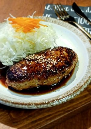 ご飯がすすむ♡きのこ入りポークハンバーグ-レシピのメイン写真