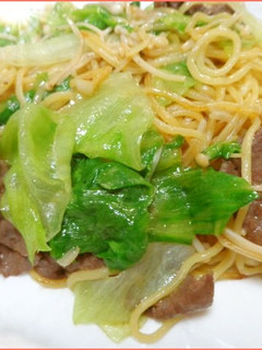 レタス入り牛肉ステーキ焼きソバ…って?-レシピのメイン写真