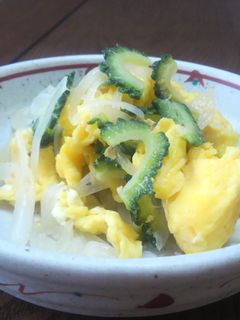 簡単☆ゴーヤと玉ねぎの卵中華炒め-レシピのメイン写真