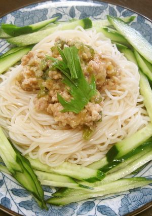 めんつゆをかけて☆肉味噌そうめん-レシピのメイン写真