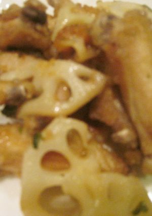 夏にさっぱり！手羽先とレンコンの梅肉-レシピのメイン写真