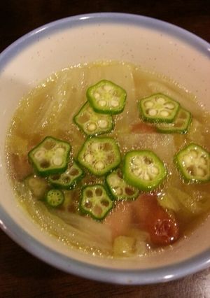 白菜とウインナーとオクラのスープ-レシピのメイン写真