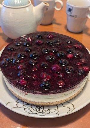 ベリーミックスのレアチーズケーキ-レシピのメイン写真