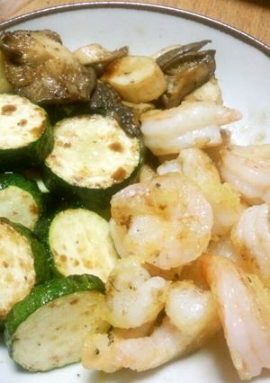 簡単おいしいえび&ズッキーニ焼き-レシピのメイン写真