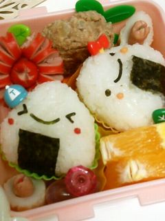 おにぎりくん☆おにぎりちゃん♡ キャラ弁-レシピのメイン写真