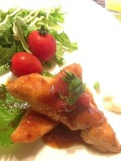 ササミのニンニク醤油煮~梅添え-レシピのメイン写真